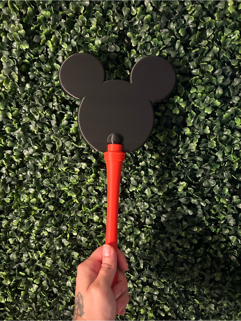 Tap to pay Mickey wand